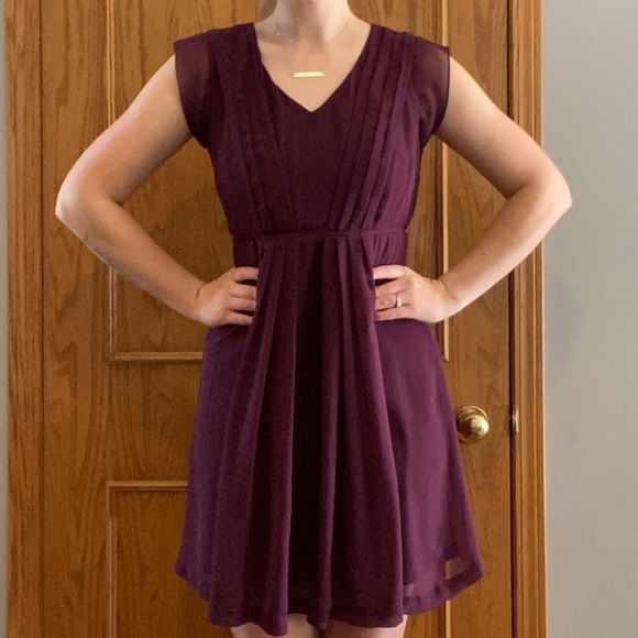 Thyme Maternity Maroon Nursing Dress - Picture 4 of 7